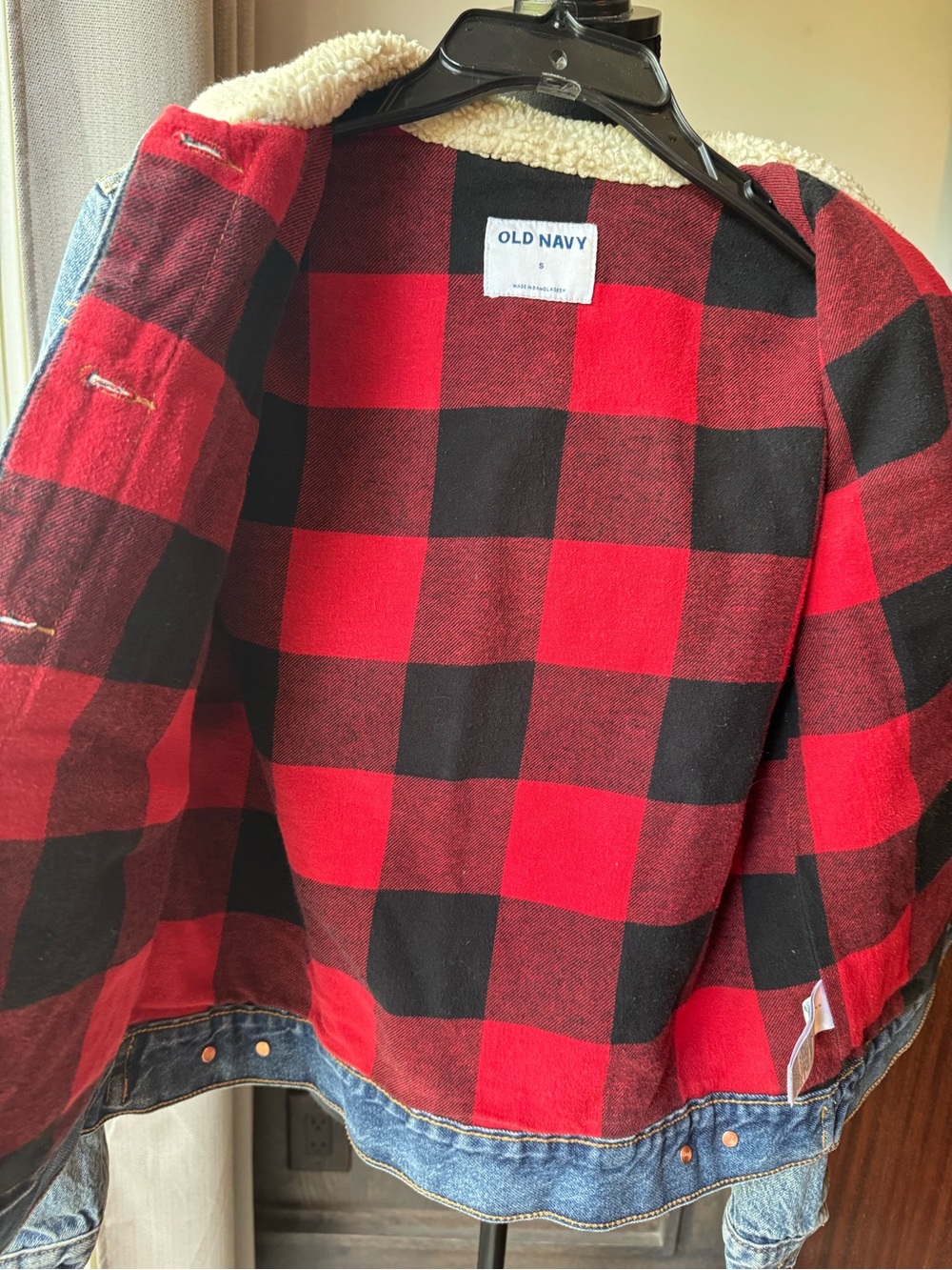 Old Navy Blue Denim Jacket with Cream Sherpa Collar and Red Plaid Lining small - Picture 5 of 7